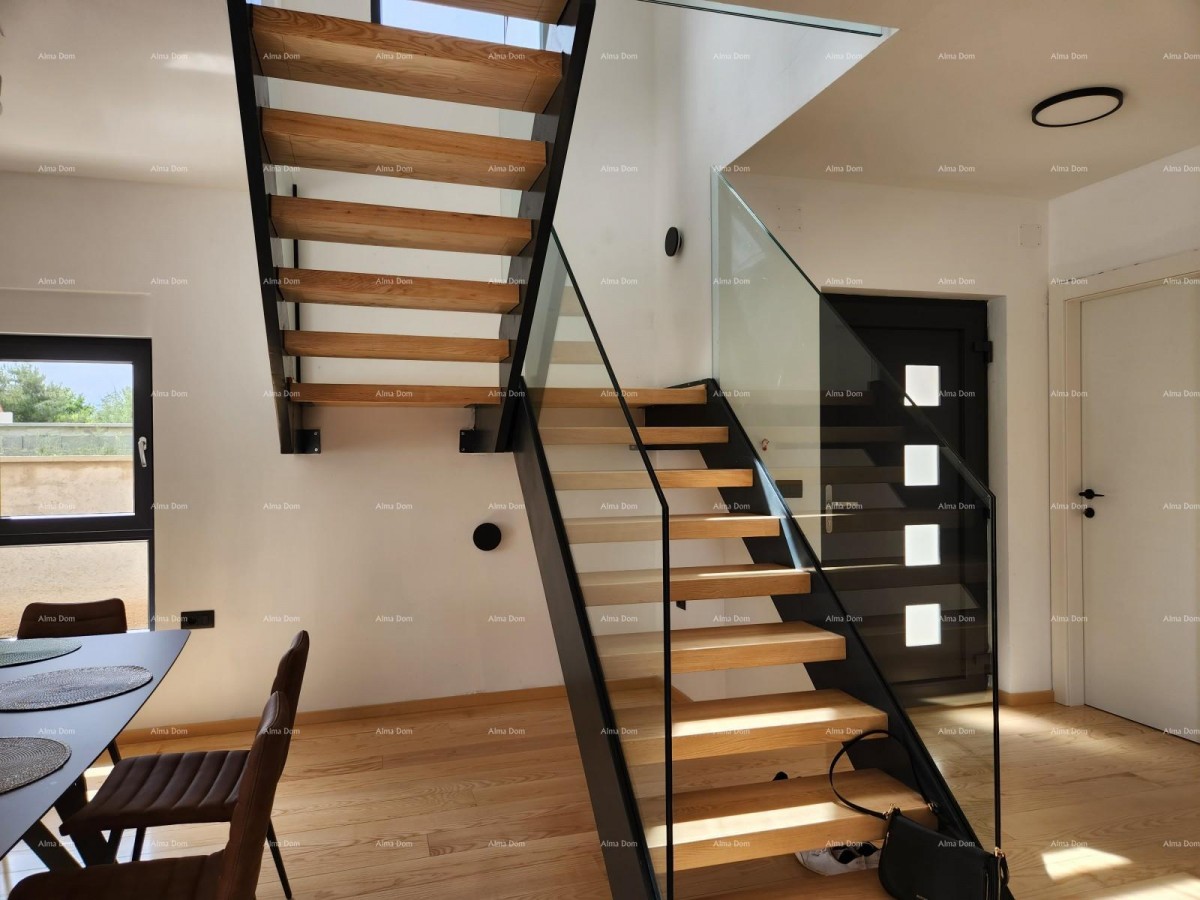 Istria, Ližnjan, 1 km to the center of Medulin, new modern house with pool for vacation. 22