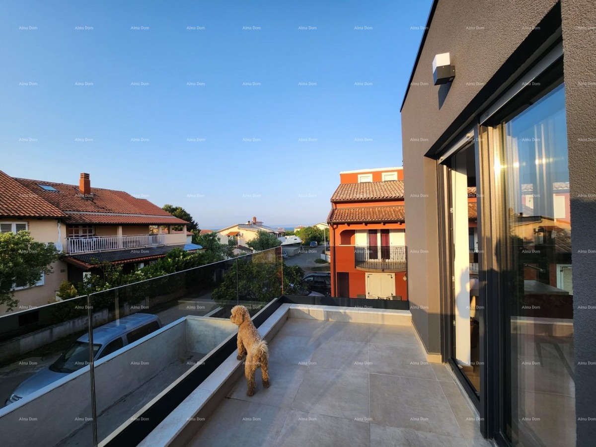 Istria, Ližnjan, 1 km to the center of Medulin, new modern house with pool for vacation. 23