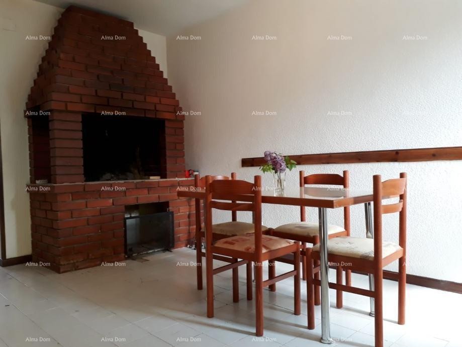 Prodaja- kamena kuća u nizu, u centru Brtonigle! 5
