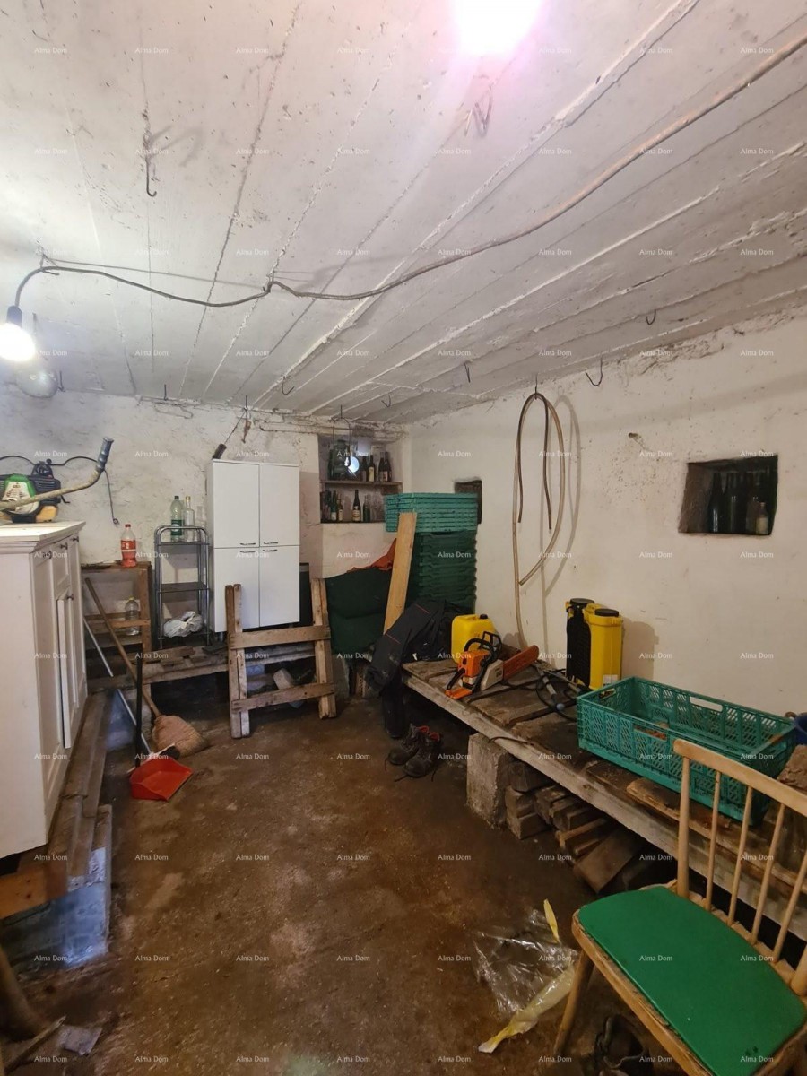 For sale: old stone house in Peroj 7