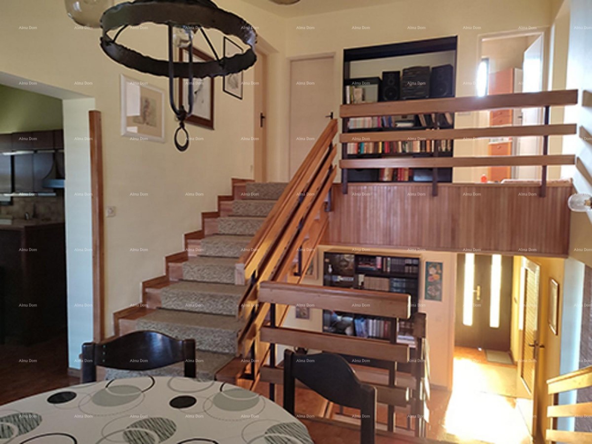 PULA – Škatari, family detached house with a large yard 8