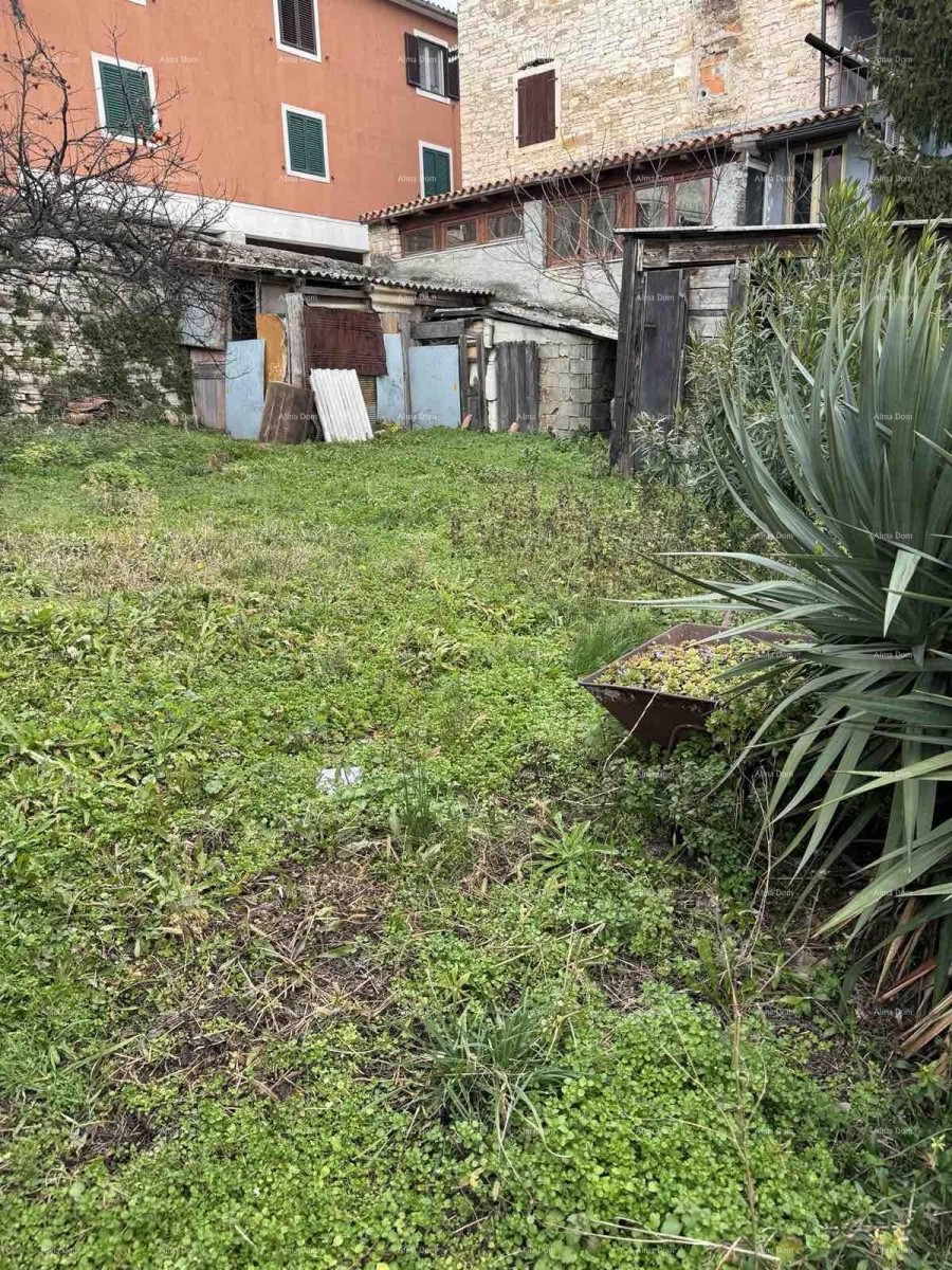 Prodamo hišo z dvoriščem v neposredni bližini centra, Buje! 29