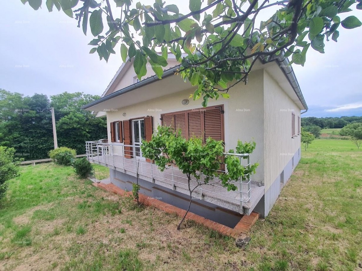 Семейный дом с гаражом, погребом и возможностью покупки дополнительного участка земли – 30 минут от Пулы 7