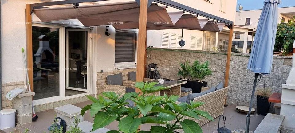 A lovely two-bedroom apartment with a sea view in Poreč for sale 1