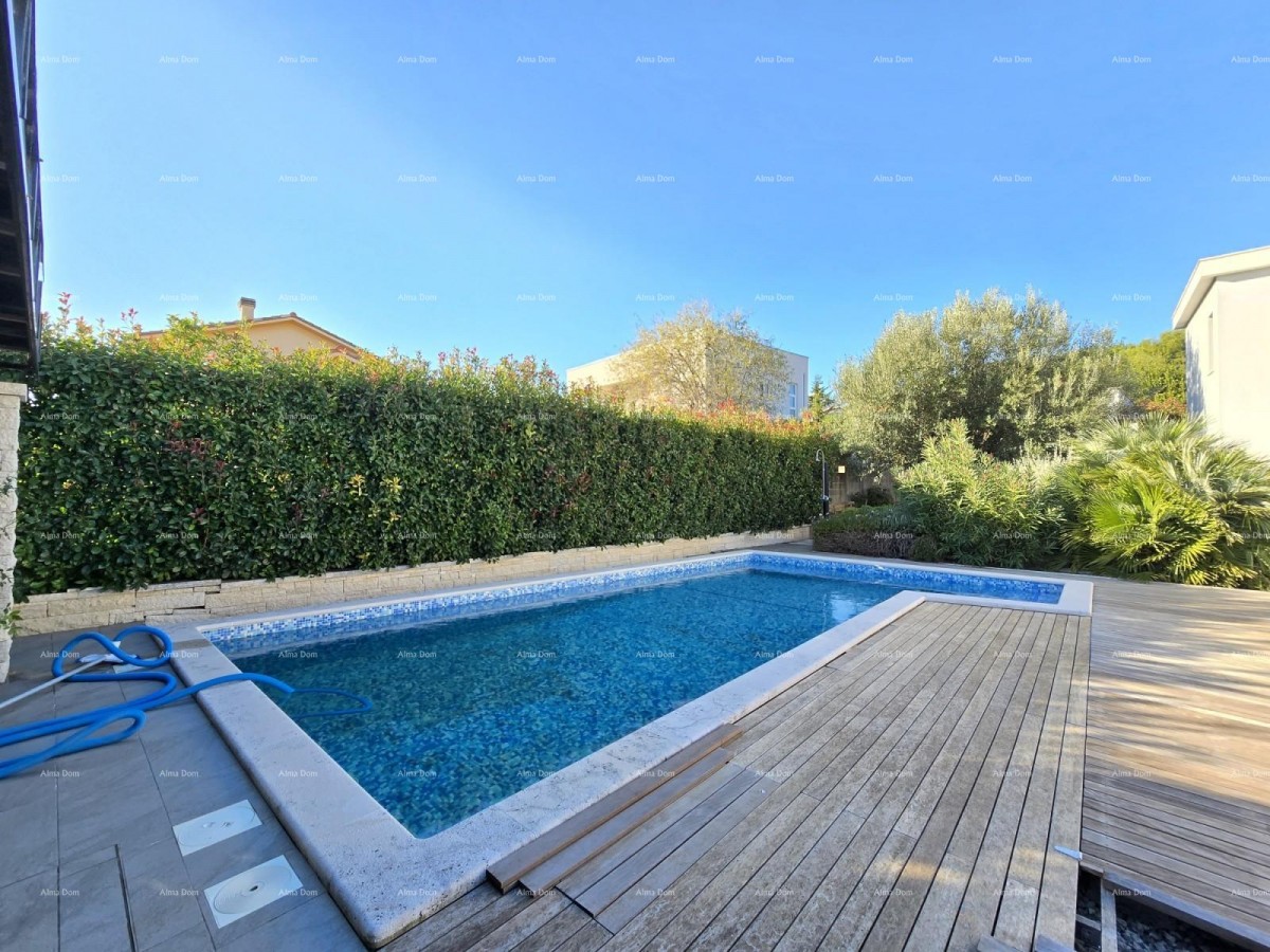 Современный дом с бассейном в Пуле, недалеко от центра! 32