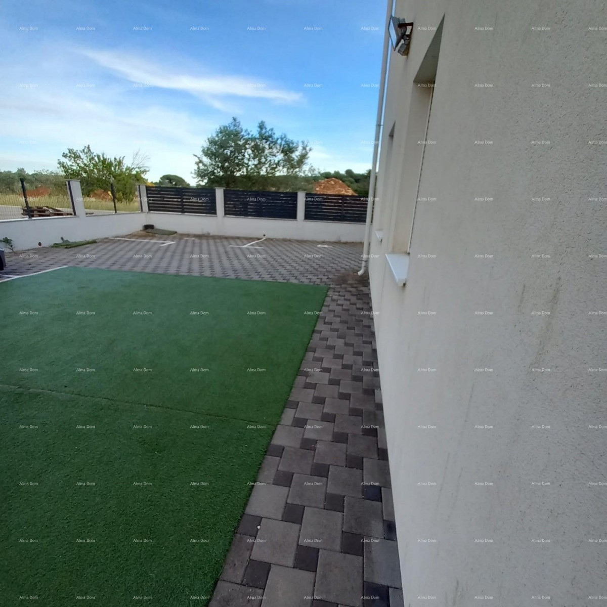 Продажа меблированной квартиры с парковочным местом в отличном месте, Фажана! 3