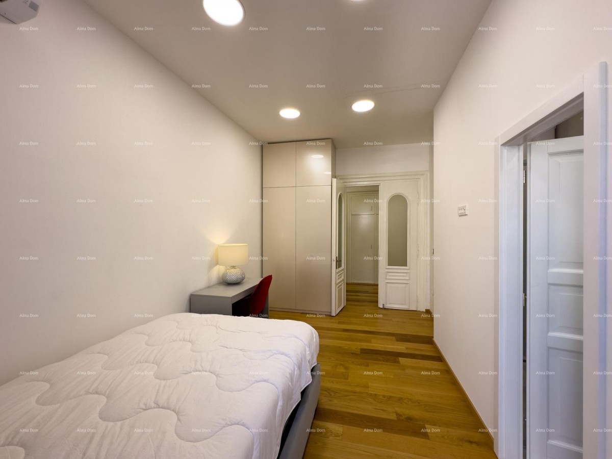 Predivan, renovirani stan u strogom centru, na gradskoj tržnici, Pula! 16