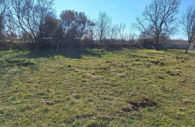 Građevinsko zemljište 650 m² – Marčana, Istra