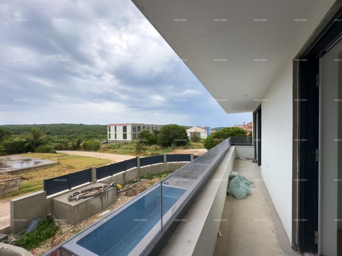 Prodamo hišo na odlični lokaciji. Blizu marine. 19