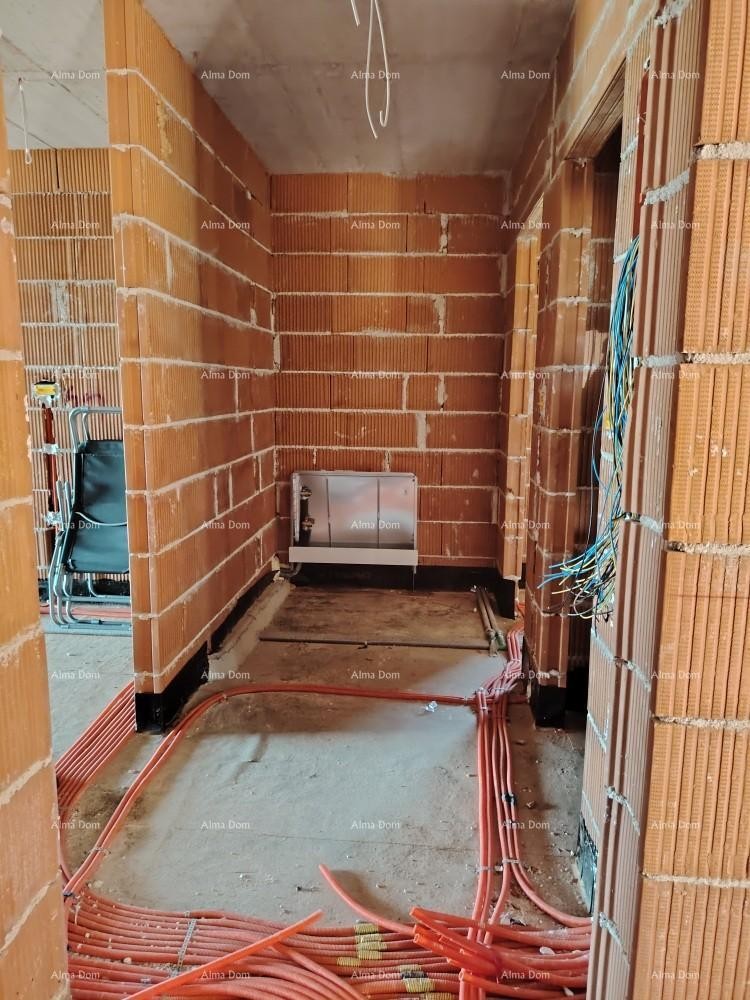 Лижнjan, На продажу фантастическая квартира на первом этаже с бассейном 6