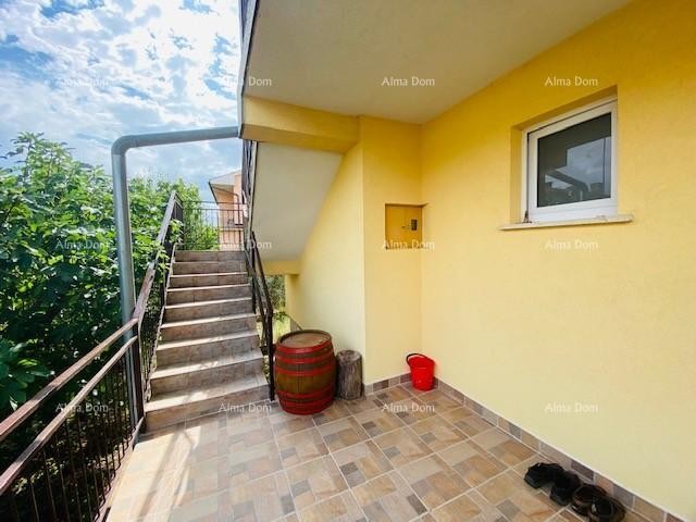 Casa spaziosa a Pola con grande cortile e numerose possibilità 9