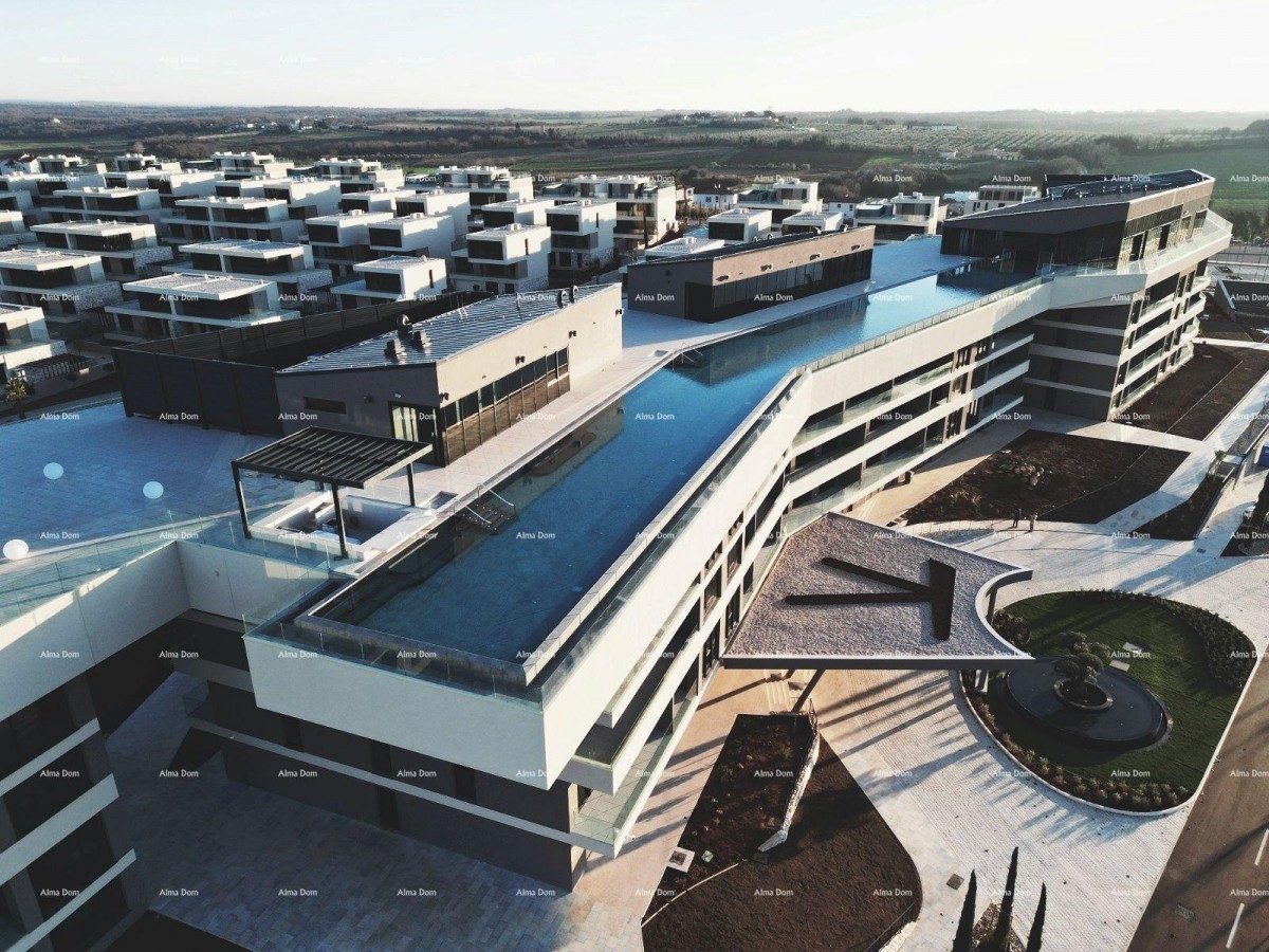Lussuoso resort con piscina infinity sul tetto! Vendita di appartamento con vista mare e posto auto! Umago! 2