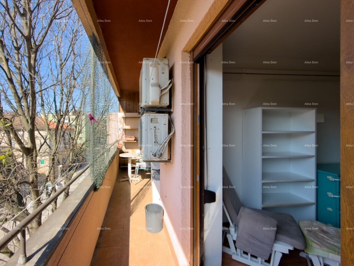 We are selling an apartment in an excellent location in Pula! 20