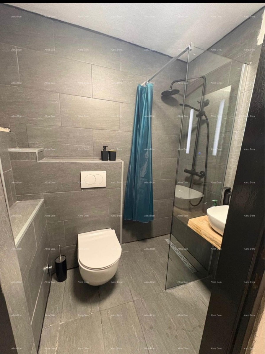 Sale - Renovated Apartment in the Old Town of Rovinj! 4