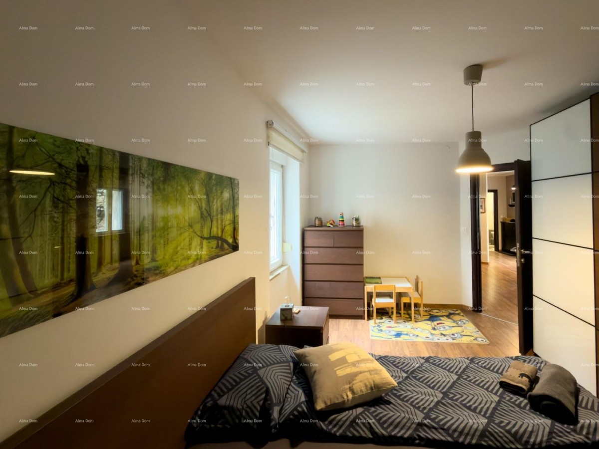 FORUM PEDESTRIAN ZONE. Sale of a beautifully decorated apartment in an attractive location, Pula, city center! 18