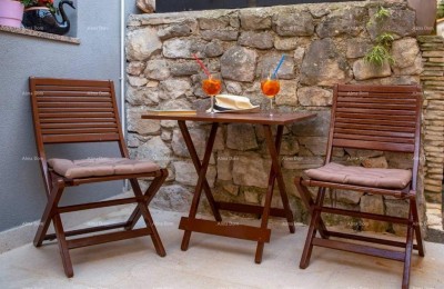 Prodaja - Elegantno uređen dvoetažni stan u staroj jezgri grada, Rovinj!
