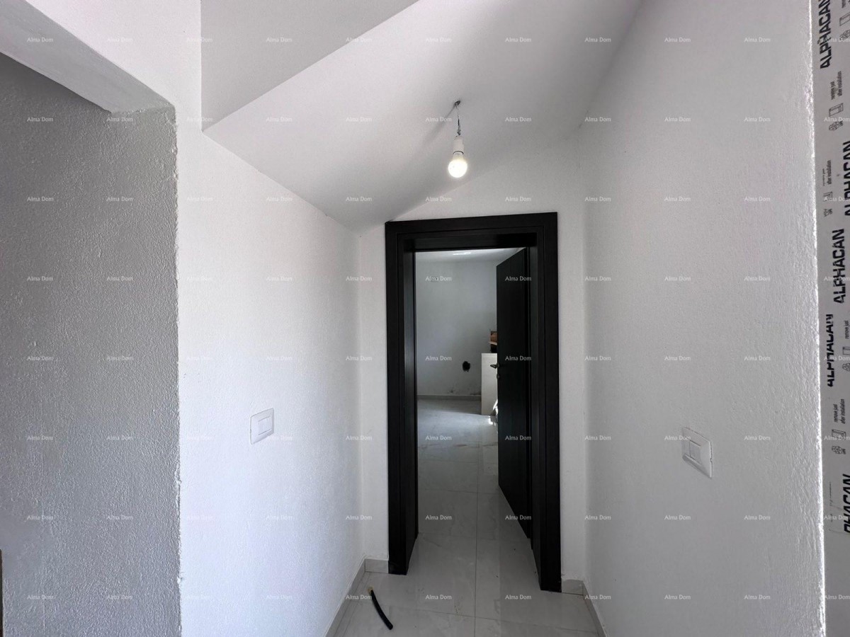 Продается фантастический дом с тремя квартирами в Медулине! 15