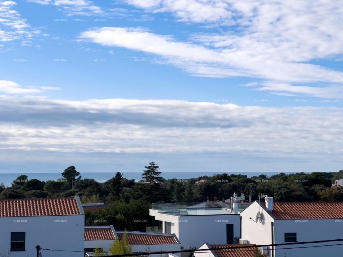 We are selling an apartment in a new building in Banjole. 17