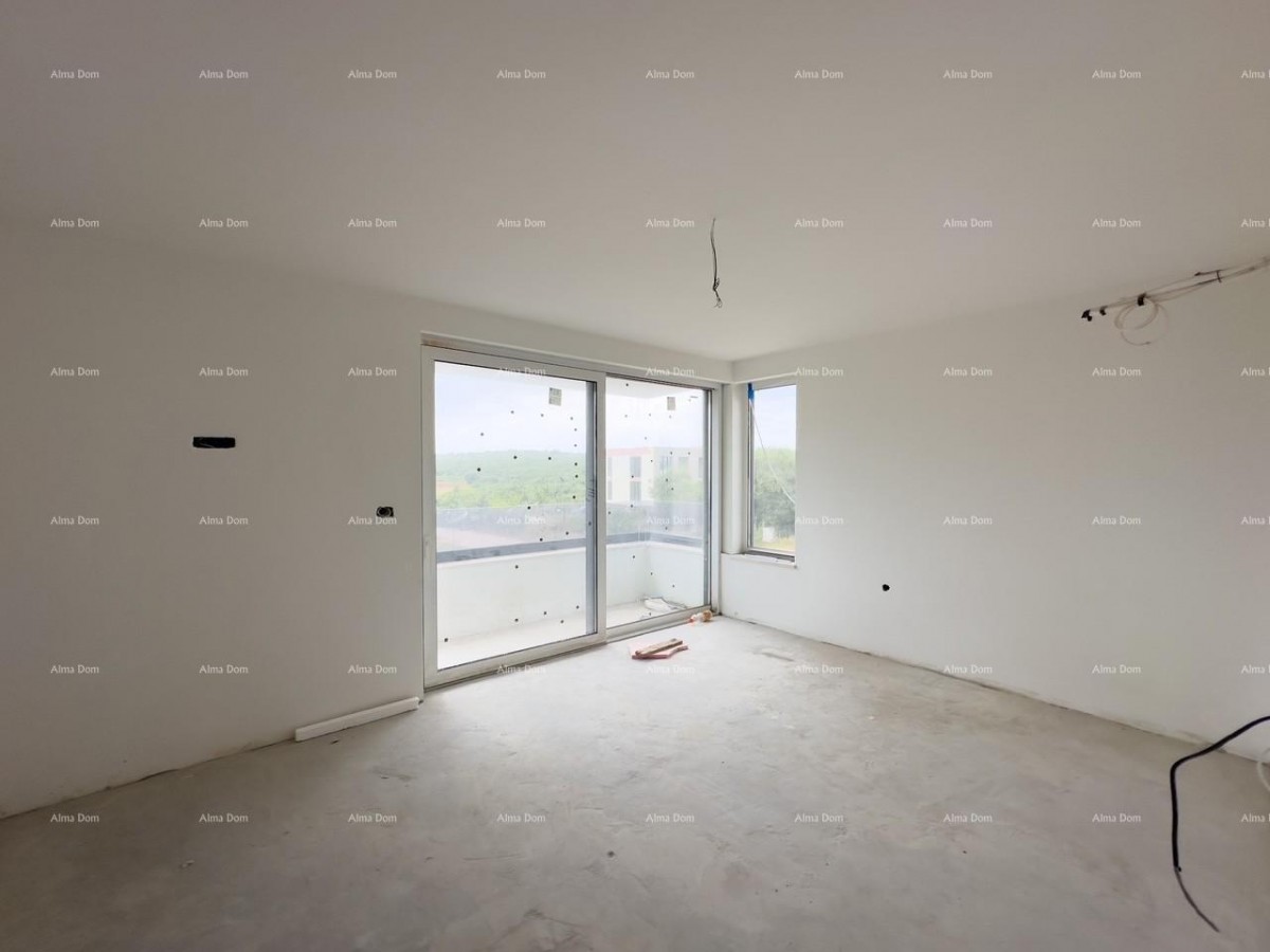 Prodamo hišo na odlični lokaciji. Blizu marine. 14