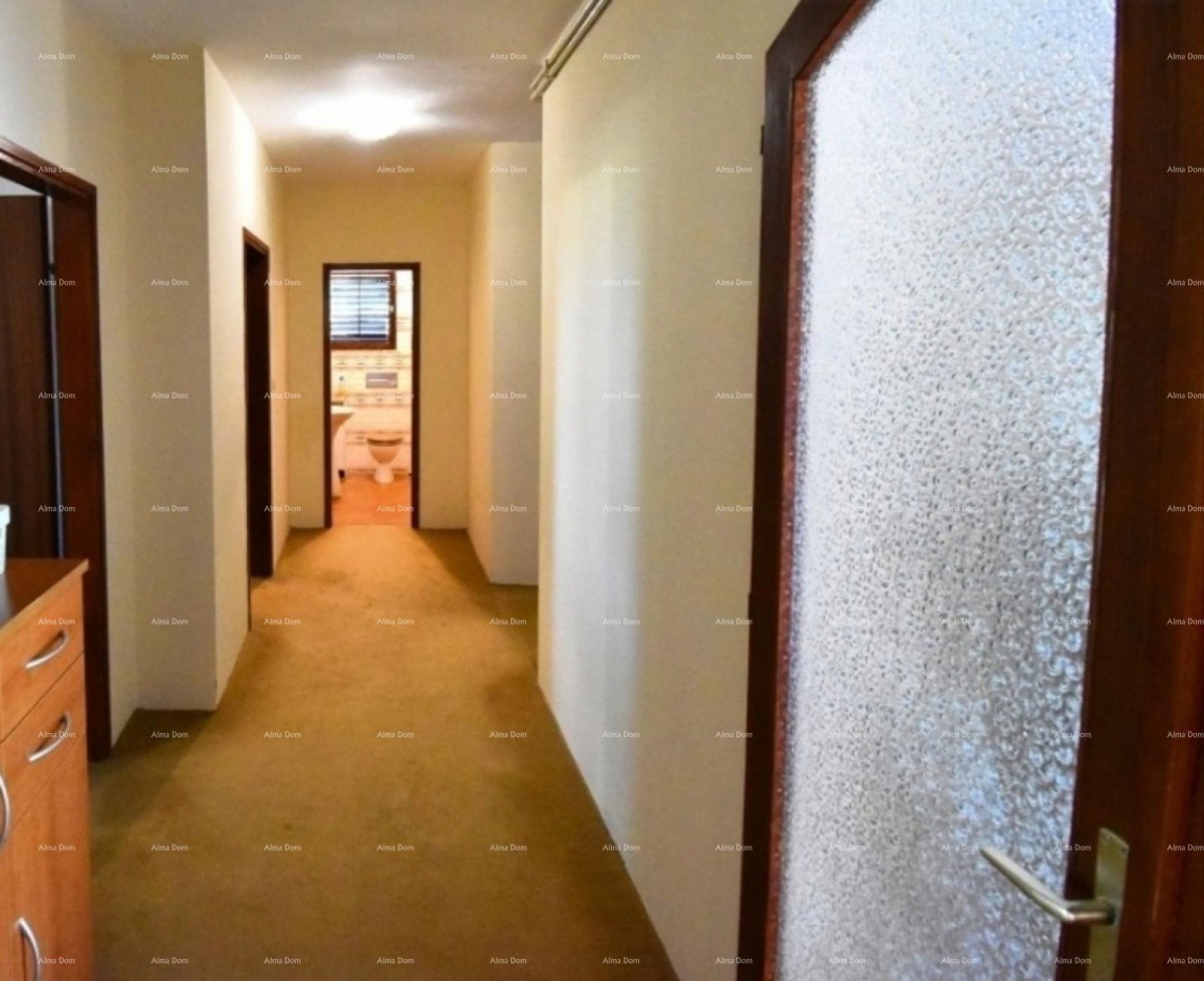 Poreč, Apartmajska hiša 330m² s bazenom 16