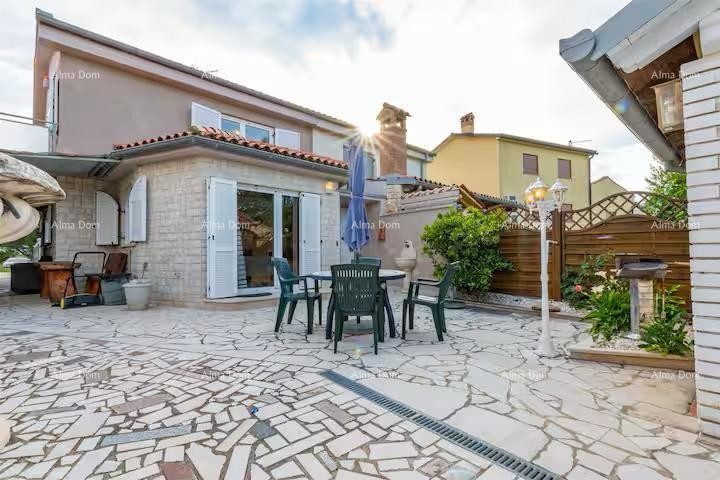 Eccellente opportunità! Vendita - casa attraente con piscina e giardino curato, Banjole! 30