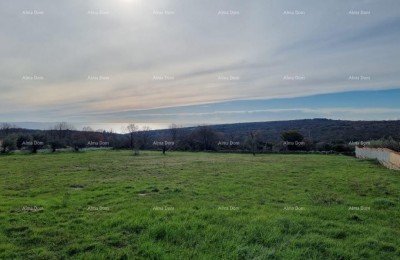 Atraktivno građevinsko zemljište 620 m2– Marčana