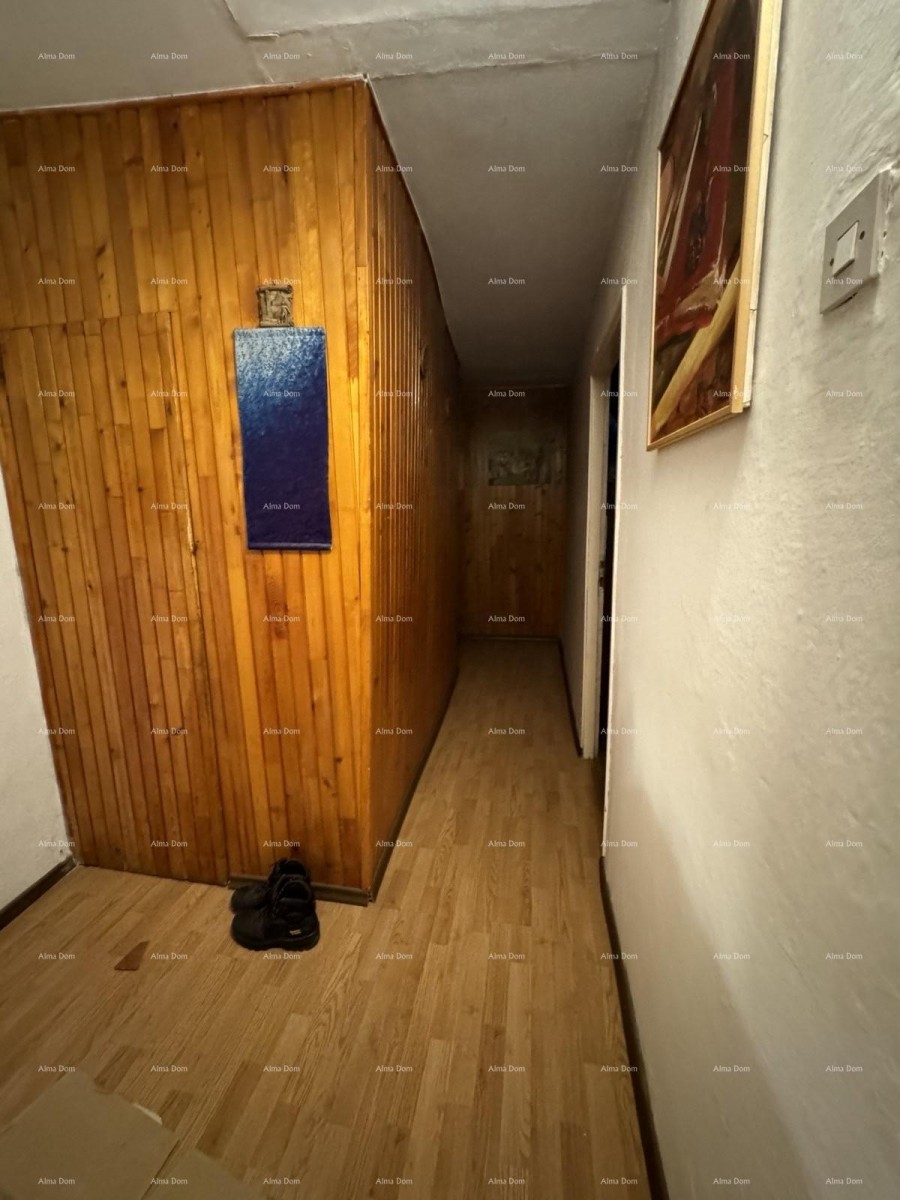 Prodamo hišo z dvoriščem v neposredni bližini centra, Buje! 14