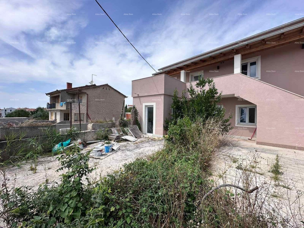 Продается фантастический дом с тремя квартирами в Медулине! 7