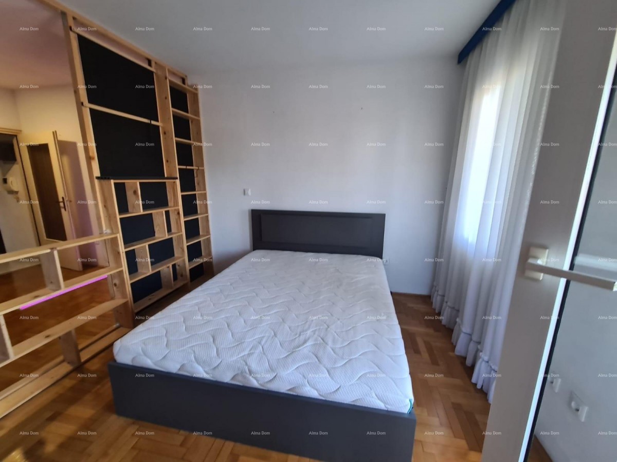 Prodaje se stan na odličnoj lokaciji u Puli-Veruda, blizina mora! 18