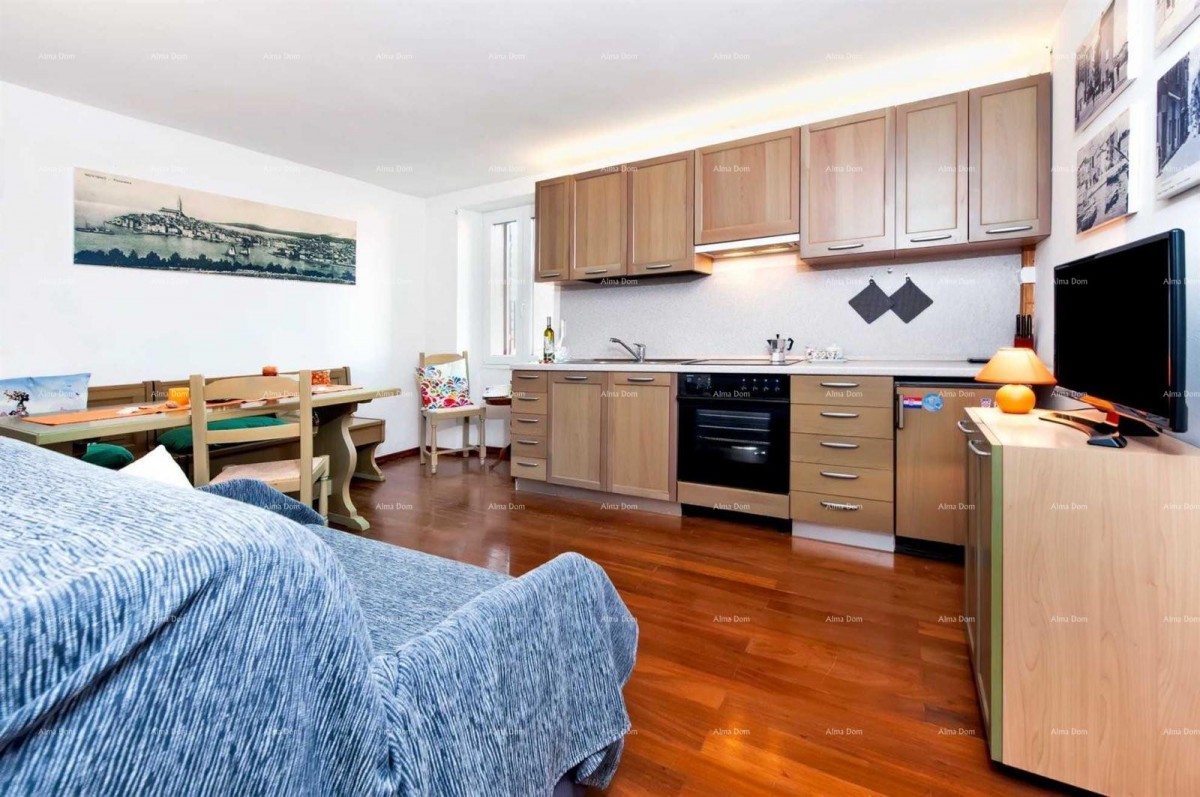 Rovinj – Apartment with a Sea View in the Heart of the City, 50 m from the Sea 2
