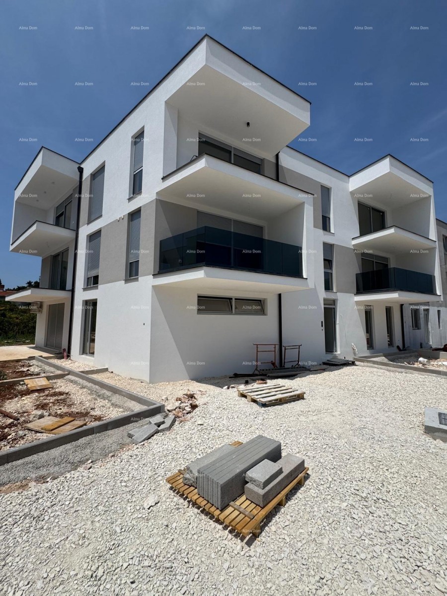 Prodaja  stanovanja s parkirnim mestom in pogledom na morje, Ližnjan! 4