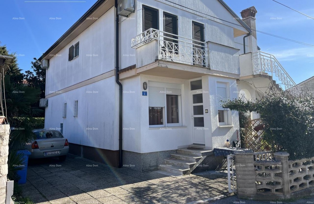 Продается красивый дом недалеко от моря в Умаге. 6