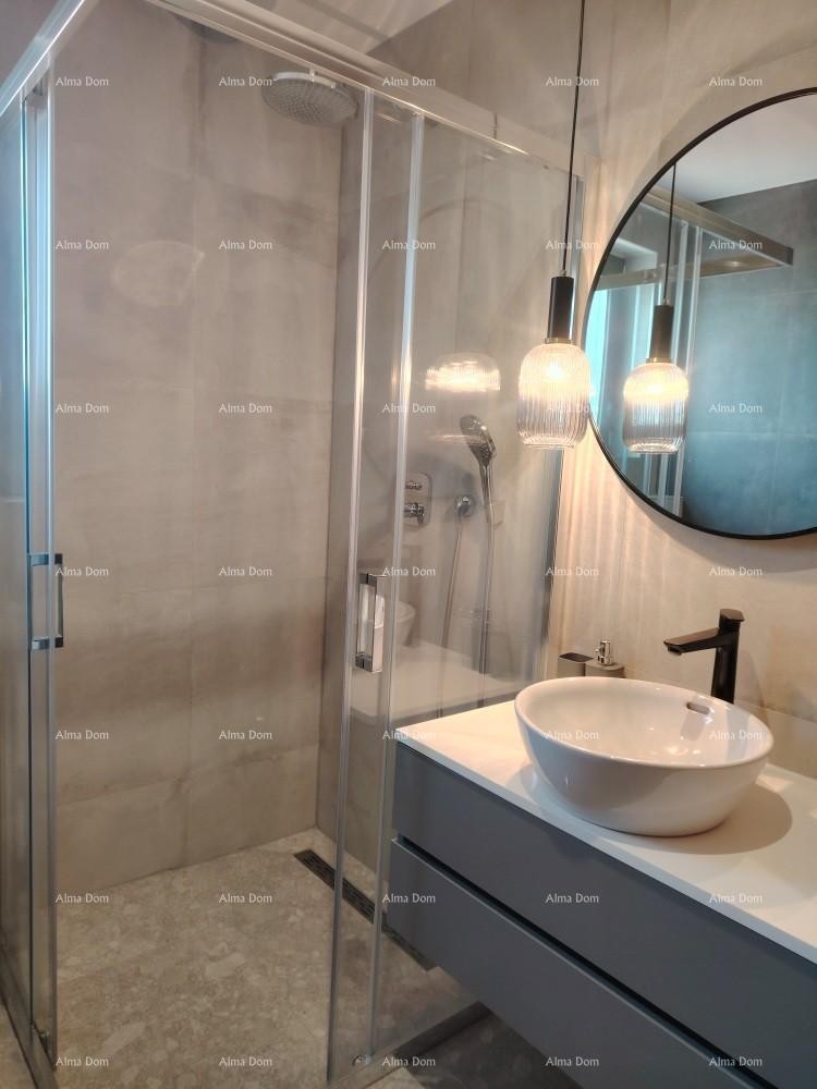 Vrhunski trosoban stan s pogledom na more, opremljen 21