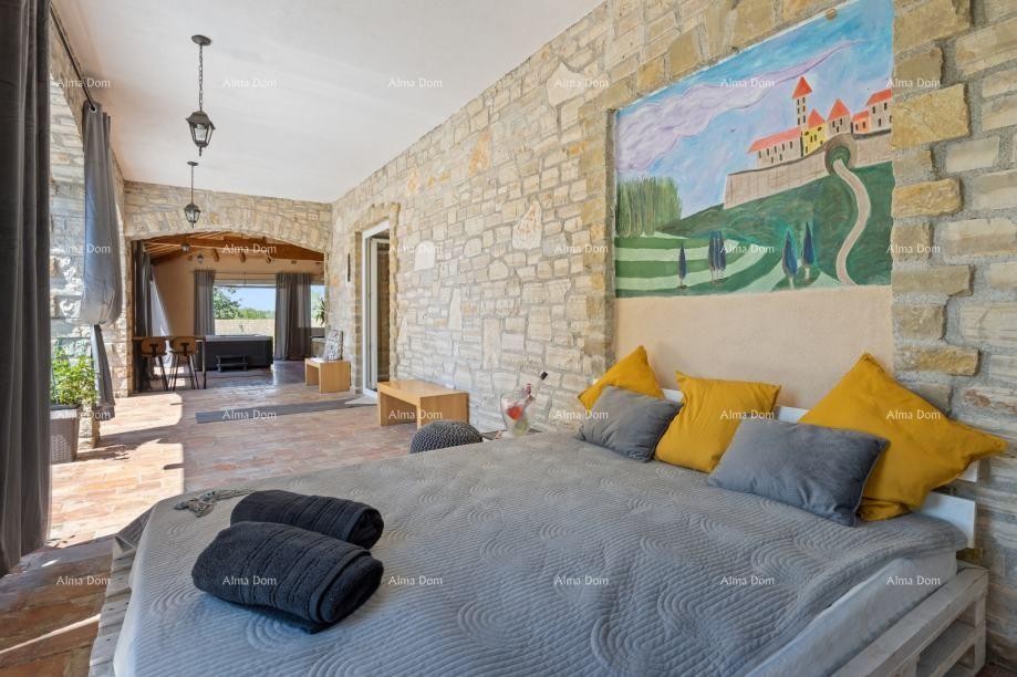 Prodaje se poslovno - stambena kuca,  Svetvinčenat 10