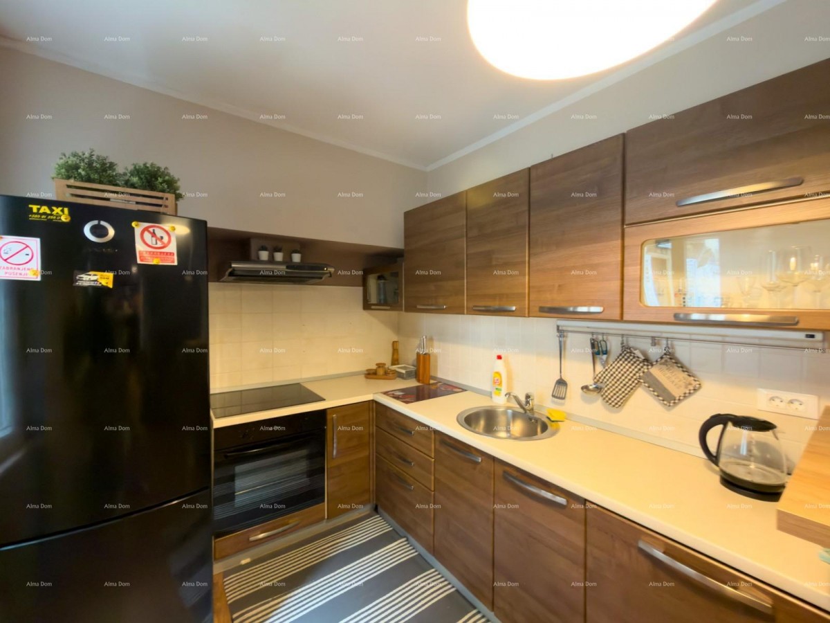 FORUM PEDESTRIAN ZONE. Sale of a beautifully decorated apartment in an attractive location, Pula, city center! 13