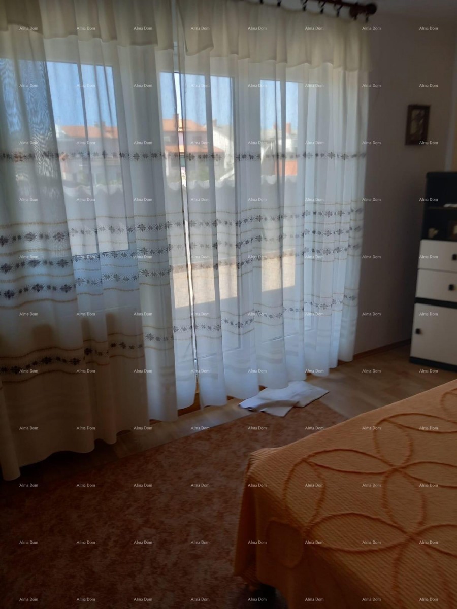 For sale: Family house in Pula with a separate apartment. 10