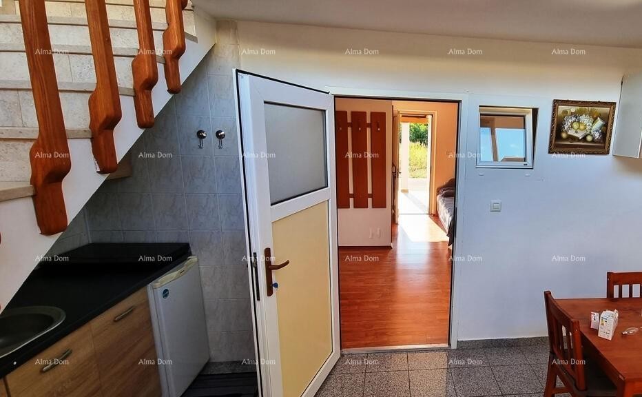 Buje Kaštel 15