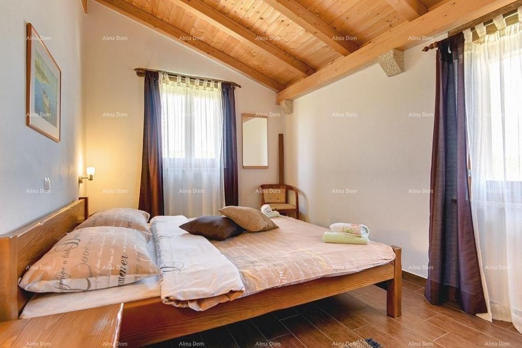 Prodaje se prekrasna vila sa bazenom u blizini Pazina 27