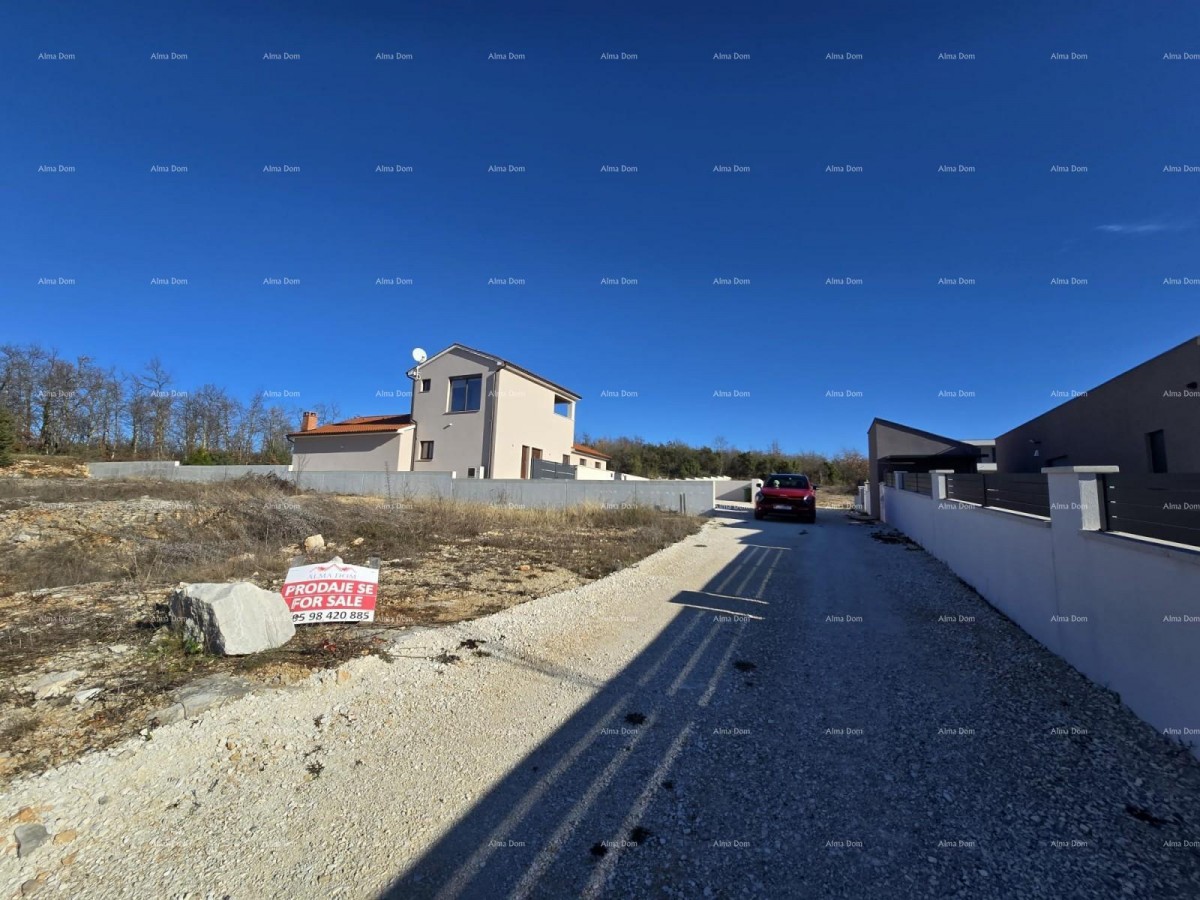 Prodaja građevinske parcele sa ishodovanom,  pravomoćnom građevinskom dozvolom , BIBIĆI!! 11