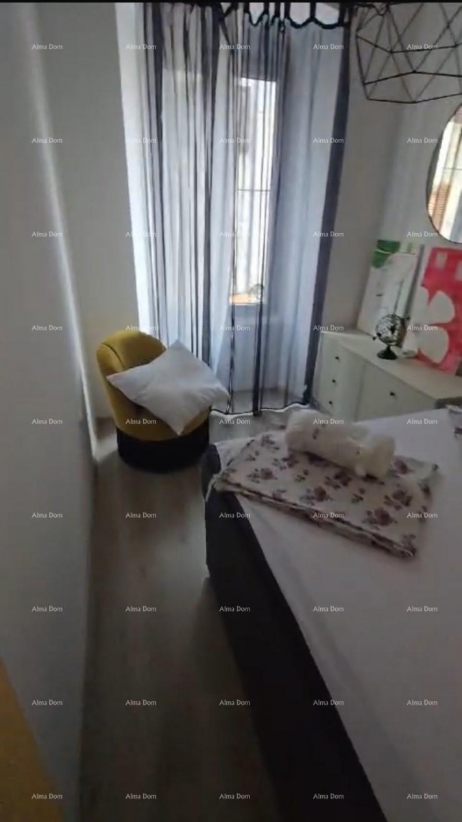 In vendita appartamento 83 m² – Pula, centro 9