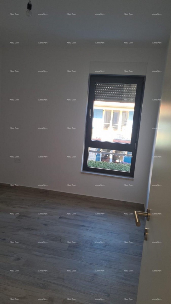 Appartamento moderno con due posti auto, nel blocco B, vicino a Umago! s2 12