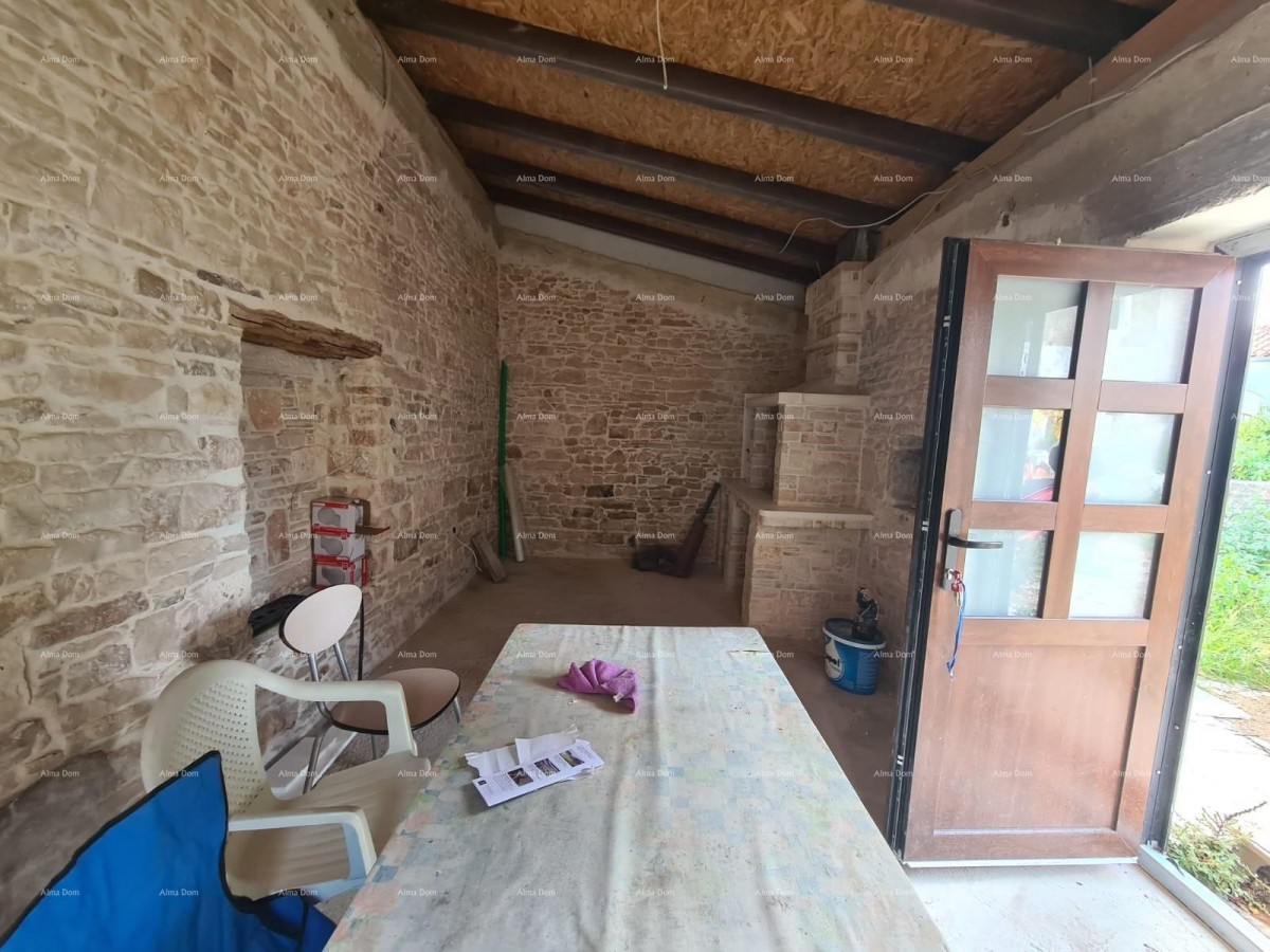 Продается дом с погребом в стадии ремонта, КРНИЦА! 4