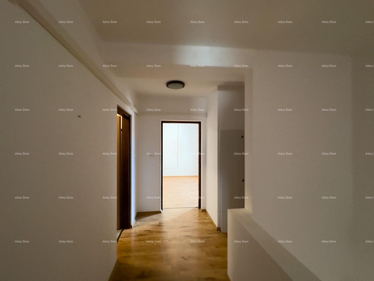 Продается   отремонтированный дом с видом на море, Медулин! 17