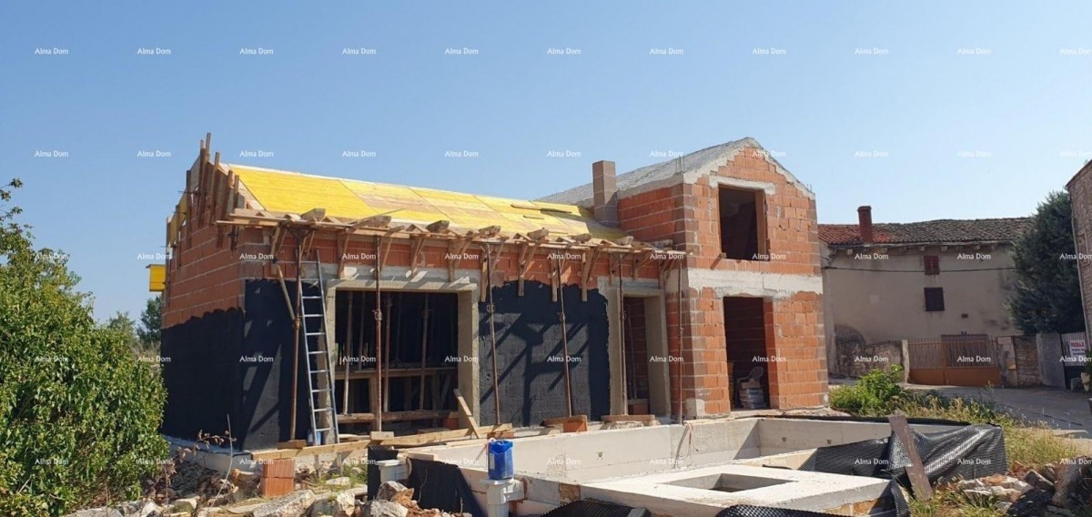 Vodnjan. Hiša v gradnji z bazenom in Svetvinčenat, zemljišče z gradbenim dovoljenjem! 9