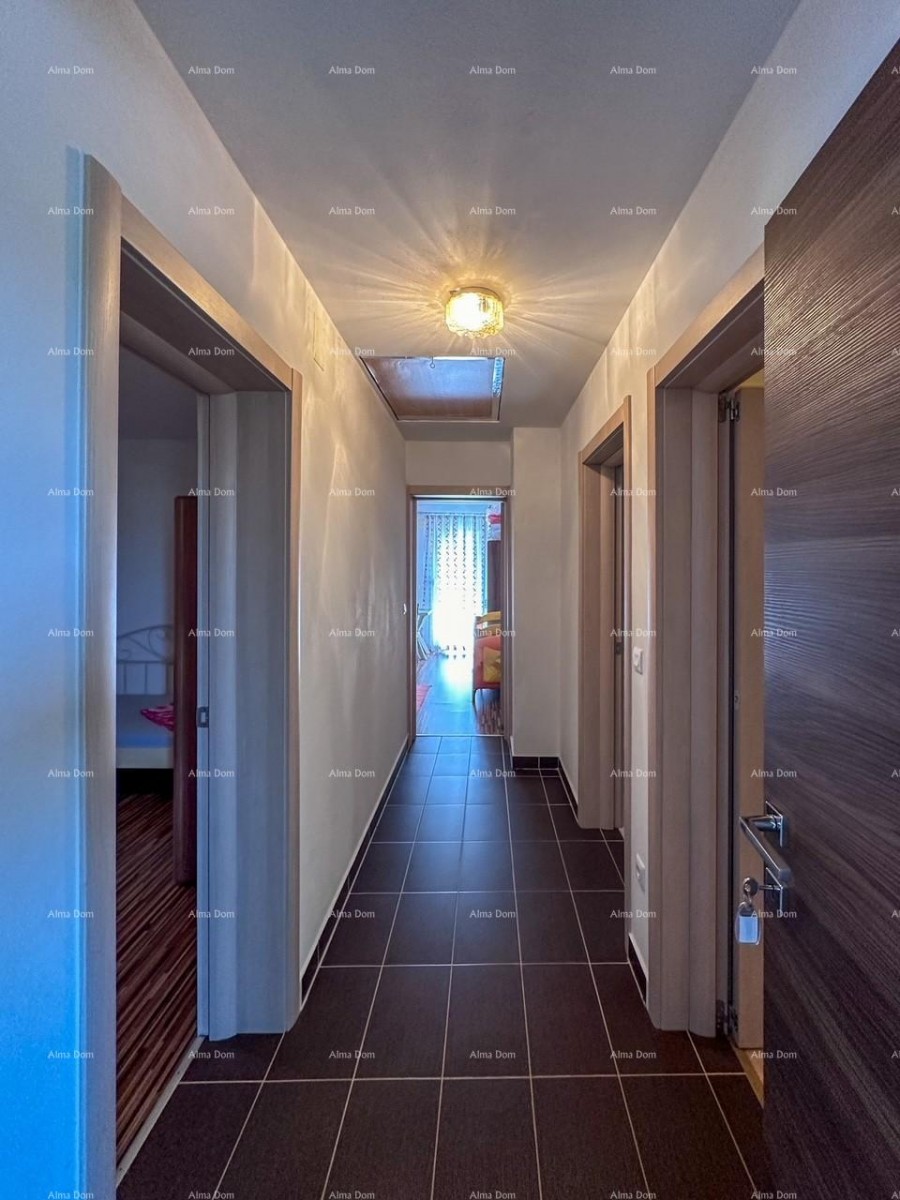 Vendiamo una casa con due appartamenti a Valbandon. 6