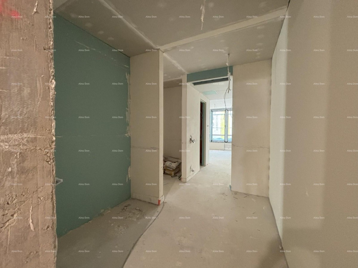 ROVINJ - sale of an apartment in a luxury residence by the sea / S5 26