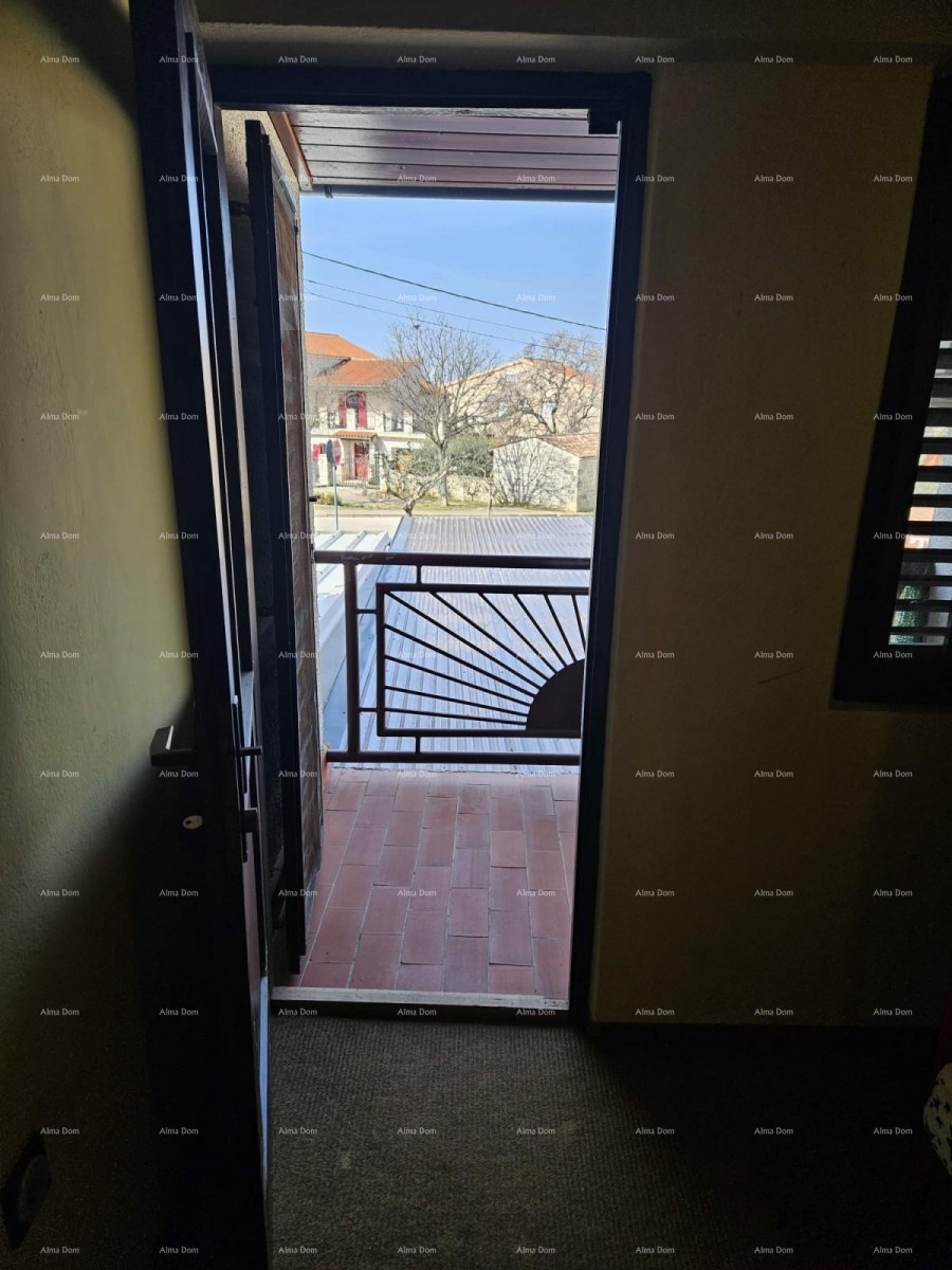 Перо́ж! Дом в ряду! 1