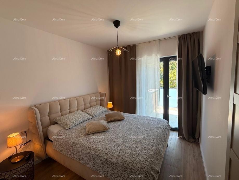 DVOETAŽNI APARTMA S PRIVATNIM BAZENOM IN VELIKO ZEMLJIŠČE – POREČ 7