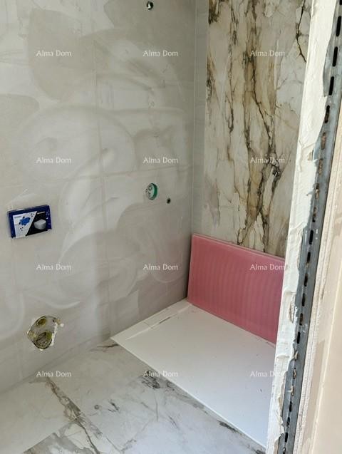 Продается квартира в небольшом доме с только четырьмя квартирами! 12