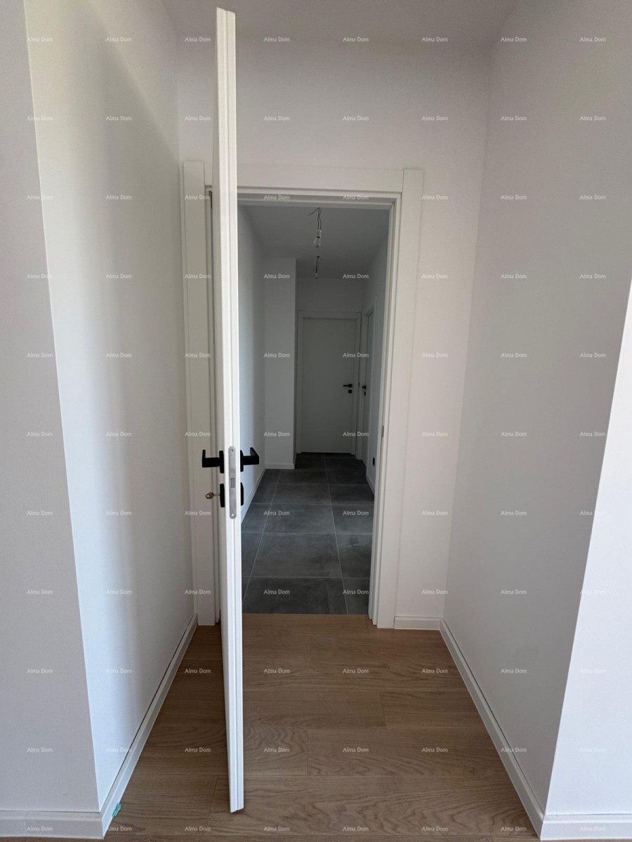 UMAG – New Construction! Apartment in a Modern Residential Complex, 1-09 22